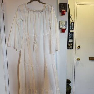 LADIES NIGHT  GOWN